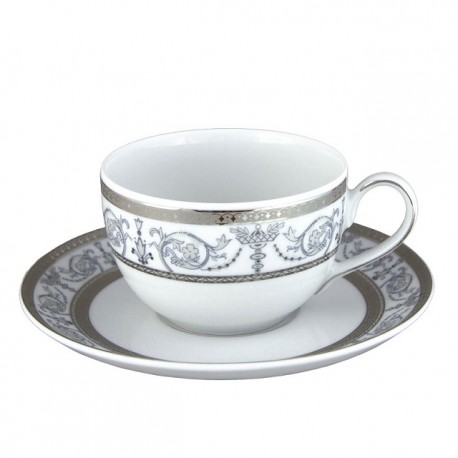art de la table, service de table complet en porcelaine blanche, vaisselle galon platine, tasse à thé