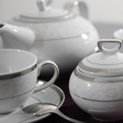 Service à thé en porcelaine Jardin Secret